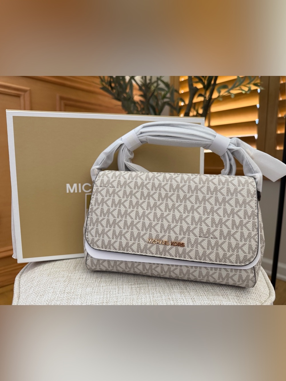NWT Michael Kors Jet Set Medium Crossbody Bag